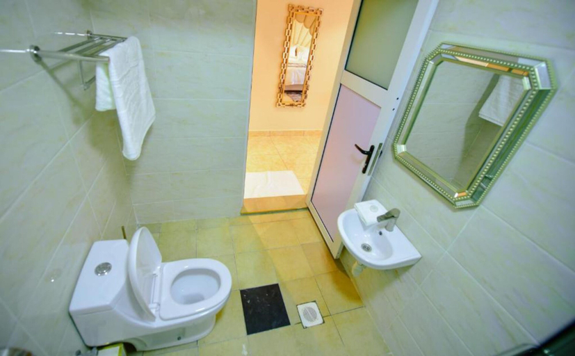 Bathroom 3, Deuts Four Seasons Hotel, Embakasi East