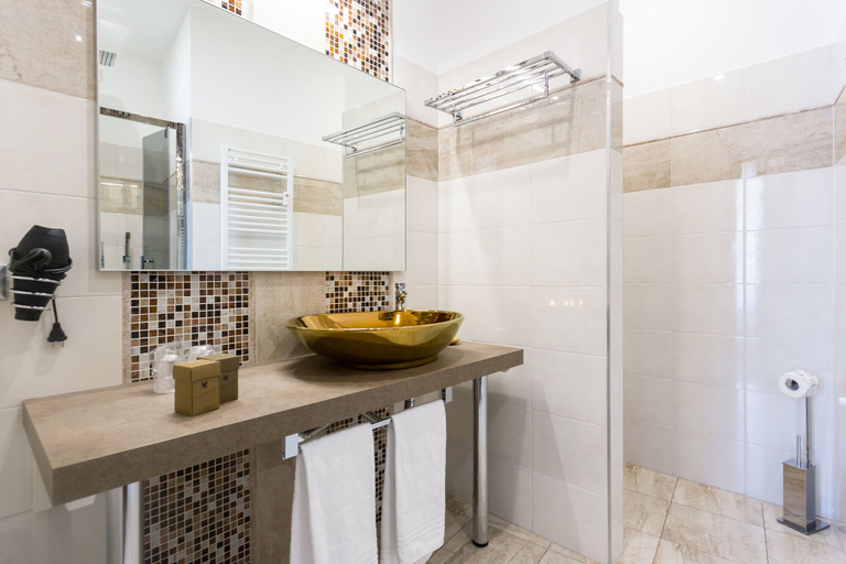 Bathroom 3, ApartHotel Durini, Milano