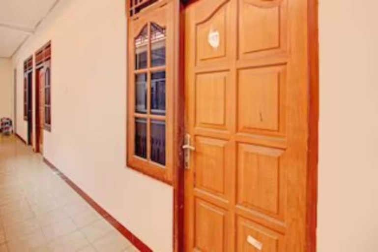 Others 5, Hotel O Puri Kasih Guest House Syariah, Sukoharjo