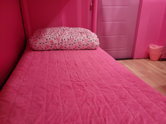 Bedroom 2, Vision House, Jeju