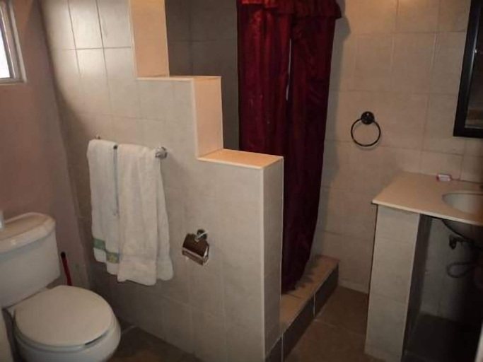Bathroom 3, Hotel Real de Chapultepec, Bocoyna