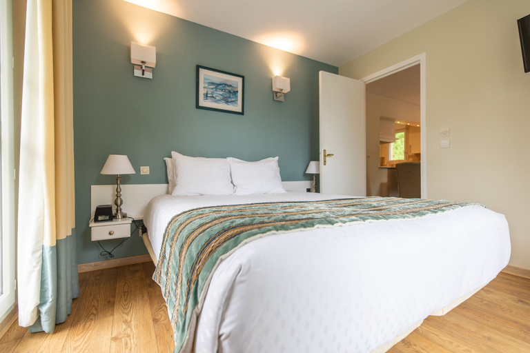 Bedroom 2, Club Wyndham Normandy, Eure