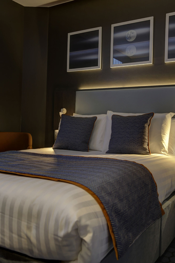Bedroom 3, Best Western Plus Vauxhall Hotel, London