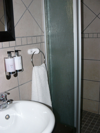 Bathroom 4, See More Guest House, Buffalo City