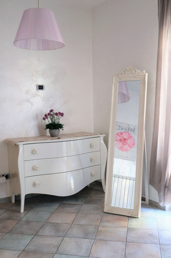 Room 5, Il Vicolo, Rome