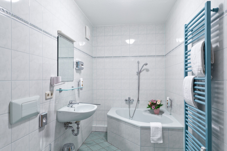 Bathroom 5, Aparthotel Münzgasse, Dresden