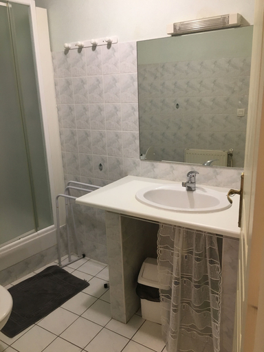 Bathroom 5, Le Palmyre Soleil de l'Amazonie, Dordogne