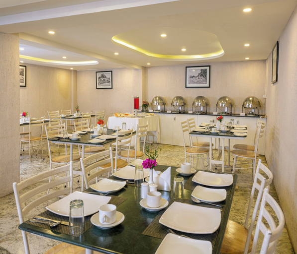 Food & Drinks 5, Mango Hill Central Ooty, The Nilgiris