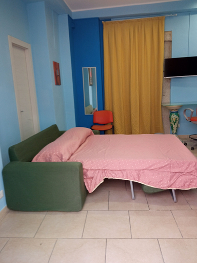 Bedroom 3, Mono 1830, Benevento