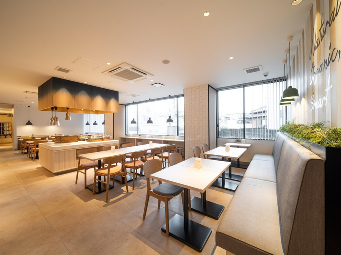 Others 5, Super Hotel anashiyakusyomae, Anan