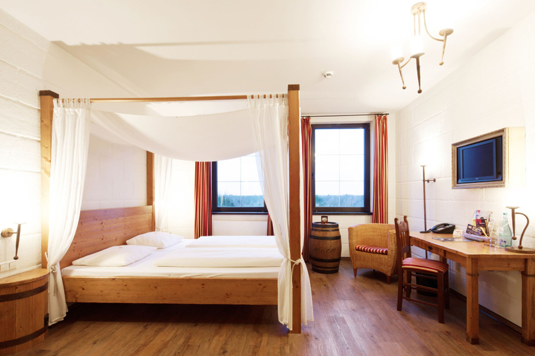 Bedroom 4, Heide Park Abenteuerhotel, Heidekreis
