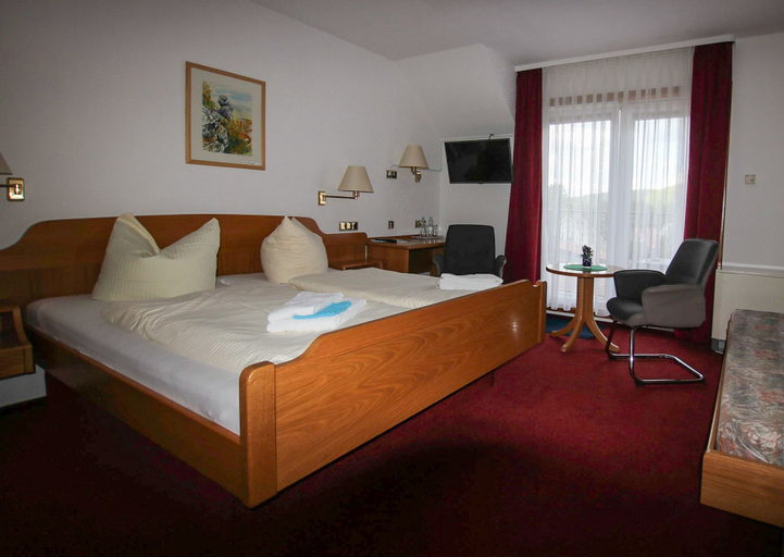 Bedroom 4, Hotel-Restaurant Druidenstein, Harz