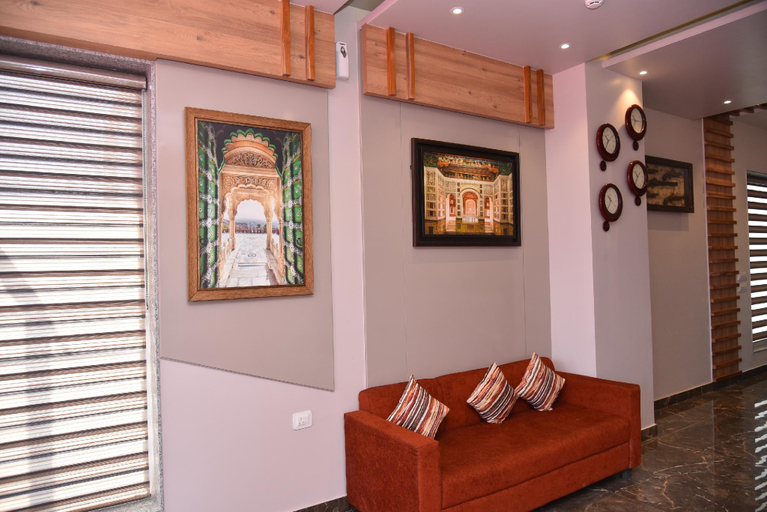Public Area, Hotel Le Grande, Jaipur
