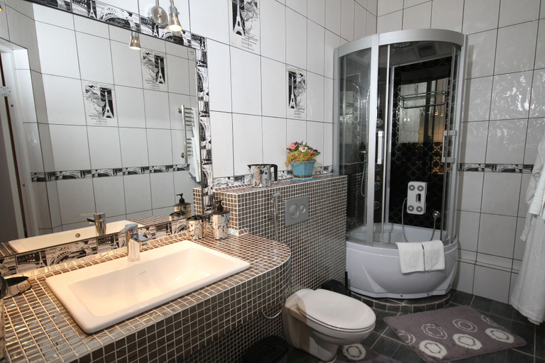 Bathroom 3, Troya Hotel, Kostroma