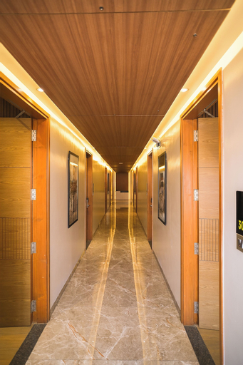 Others 5, Symphony Inn, Vellore