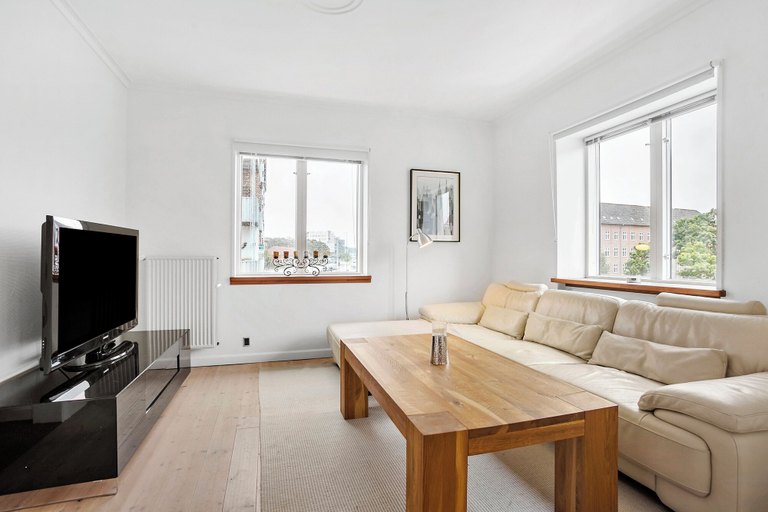 Living area, Cozy 2-bed Apartment in Aalborg, Aalborg