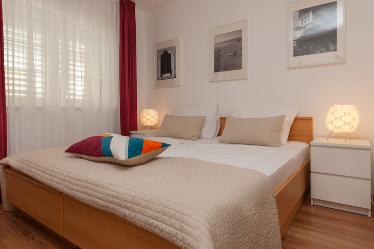 Bedroom 3, VILLA LIVIA APARTMENTS, Bol