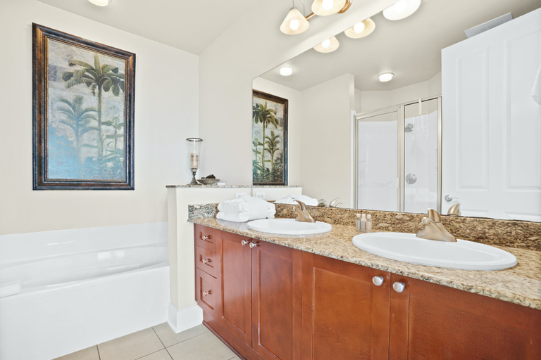 Bathroom 4, Aqua Beach Resort by Panhandle Getaways, Bay