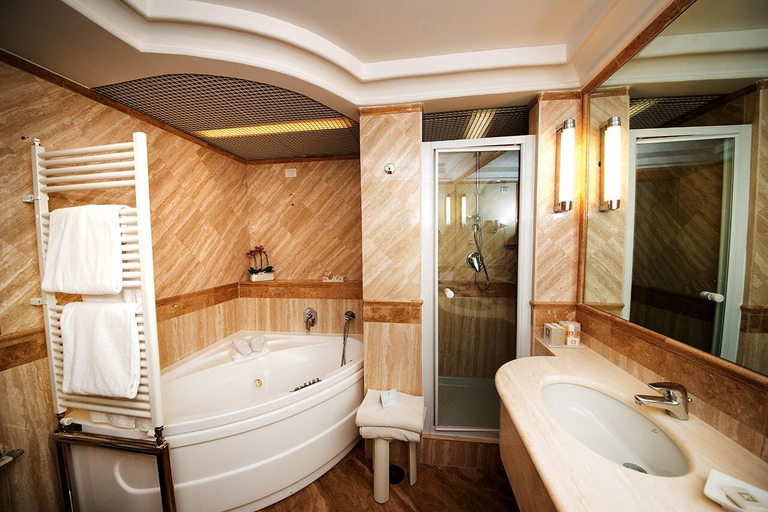 Bathroom 5, Oasi Di Kufra Hotel, Latina