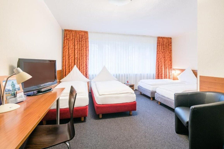 Bedroom 4, Astoria Hotel, Bonn