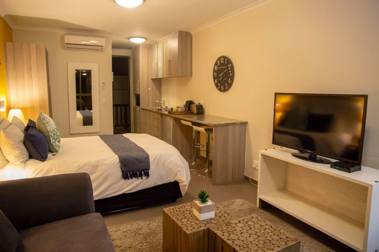 Bedroom 3, Desert Sands Boutique B&B - Self-Catering, Swakopmund