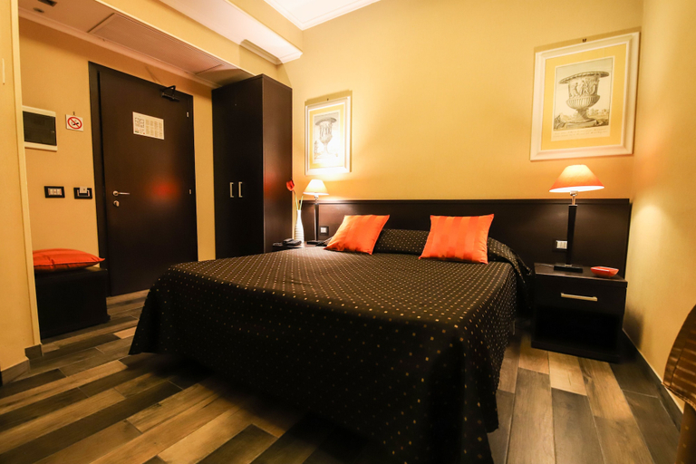 Bedroom 3, Hotel Latinum, Rome