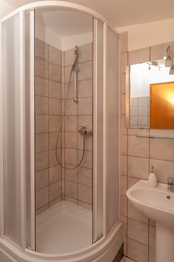 Bathroom 4, VILLA LIVIA APARTMENTS, Bol