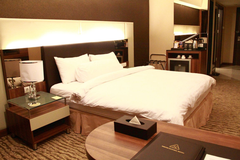 Bedroom 30