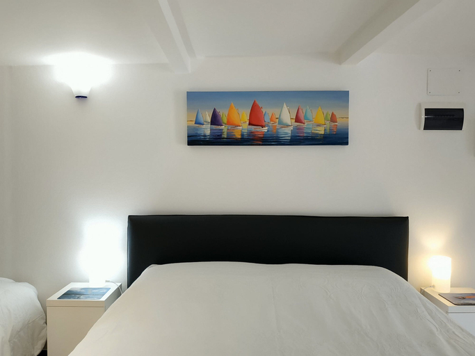 Room 4, Holiday Apartment in Sori, Genova