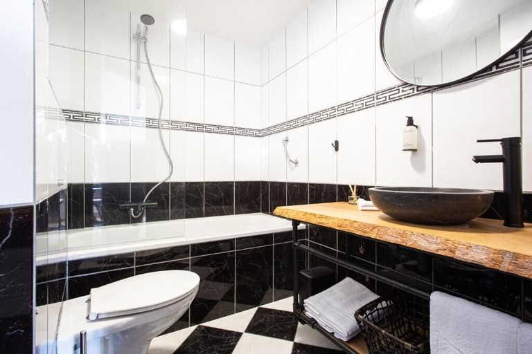 Bathroom 3, Boutique Hotel Enkhuizen, Enkhuizen