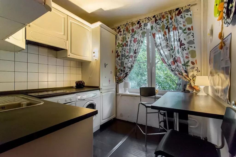 Others 5, Apartment on Bolshaya Polyanka 28, Central