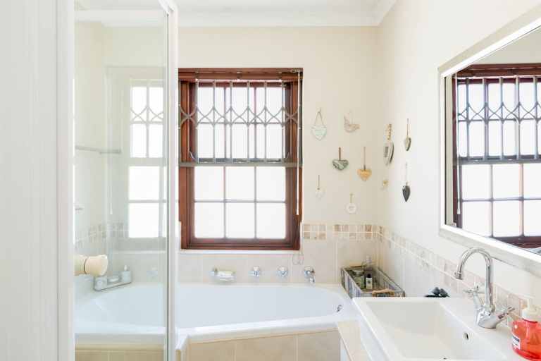 Bathroom, Nansen Place, City of Cape Town