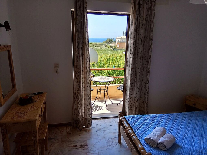 Bedroom 3, Gongis Studios, Ionian Islands