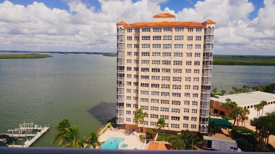 Exterior & Views 2, Lovers Key Beach Club by Check In Vacation Rentals, Lee