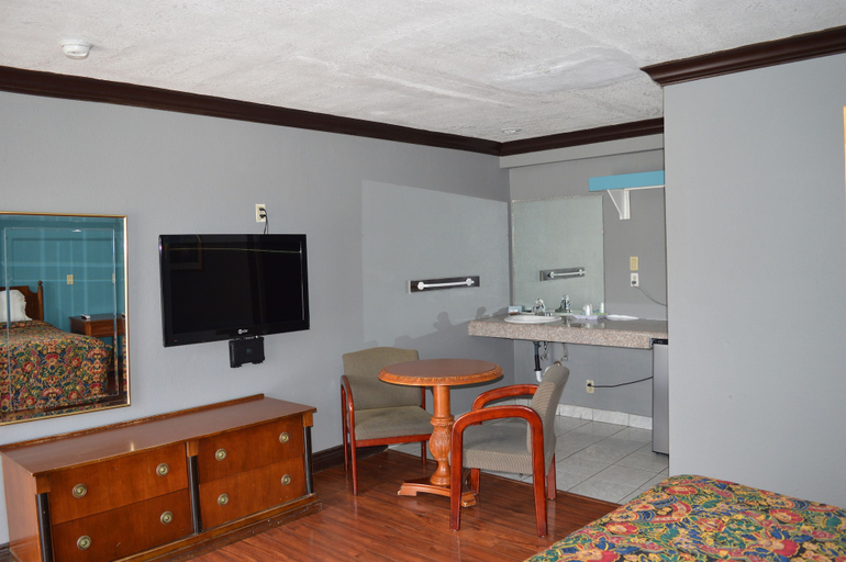 Others 5, Eagle Inn Motel, Los Angeles