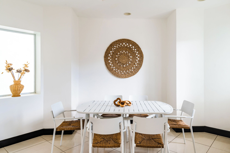 Others 4, mVillas - Luxury 2Bed 2Bath Condo w Pool, Santa Cruz