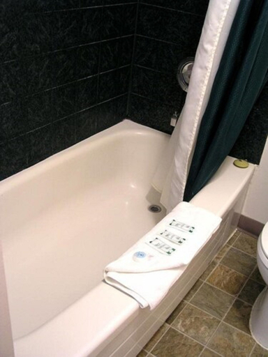Bathroom 3, Yorke Inn Motel, Division No. 9