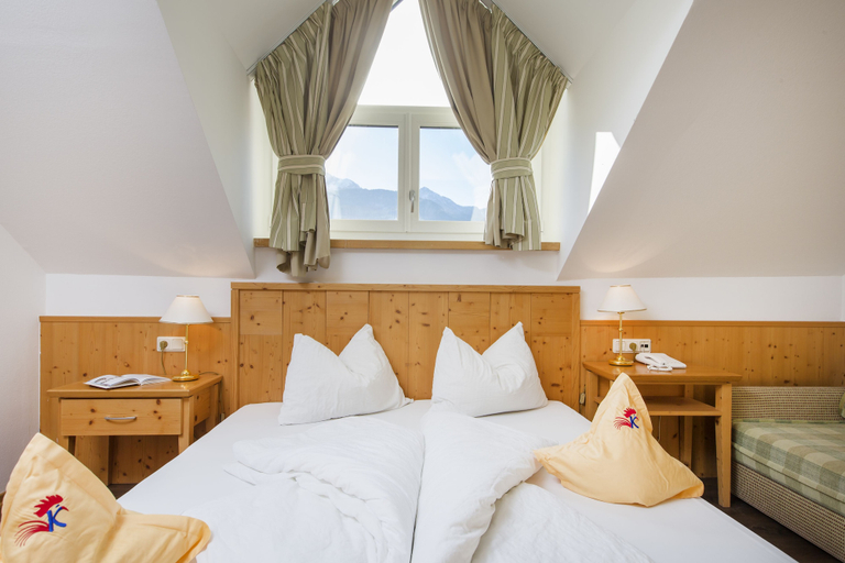 Bedroom 3, Aparthotel Kronplatz Luxury House, Bolzano
