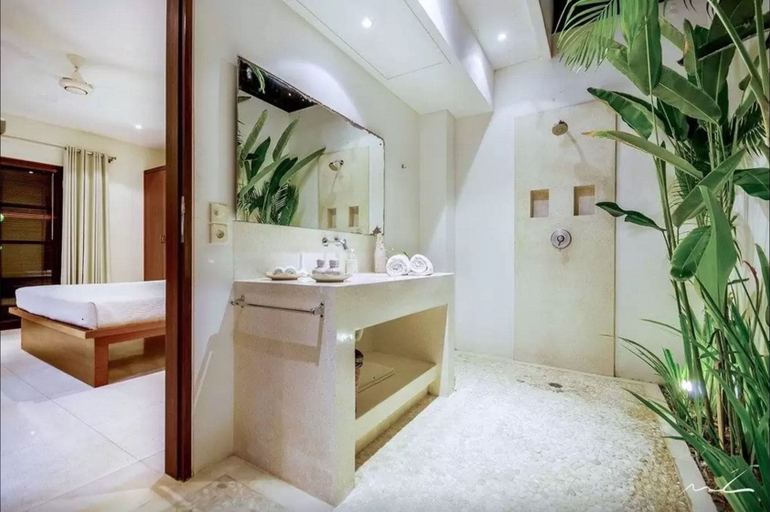 Bathroom 4, Villa Paradise Beach, Tabanan
