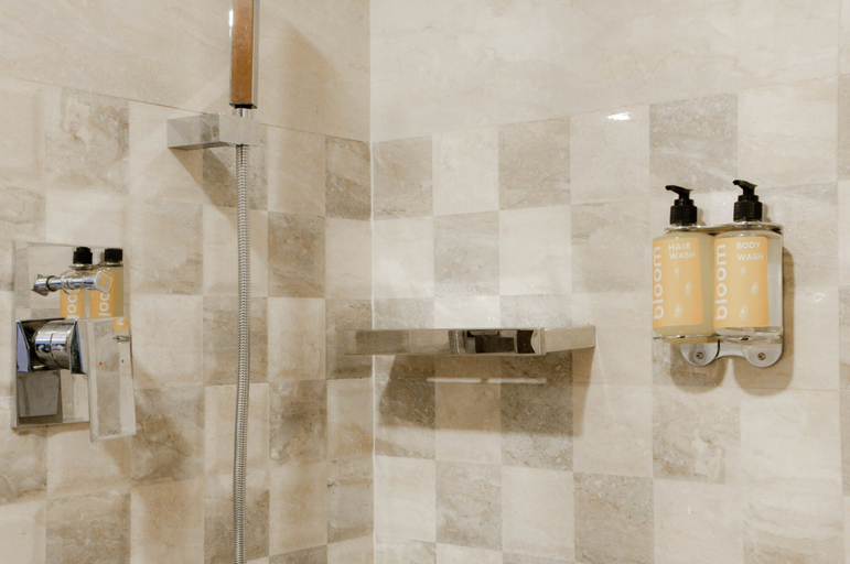 Bathroom 5, BloomSuites - Calangute, North Goa