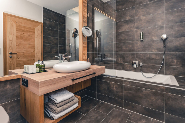 Bathroom 3, Lux Alp Chalet, Bregenz