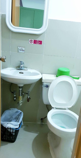 Bathroom, Demiren Hotel and Restaurant, Cagayan de Oro City
