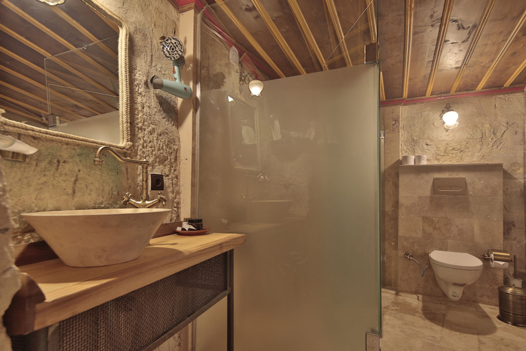 Bathroom 5, Aren Cave Hotel, Nevşehir