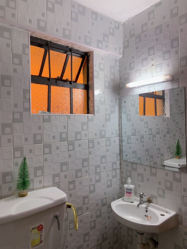 Bathroom, Stay.Plus Hill View Studio Apartment, Dagoretti South