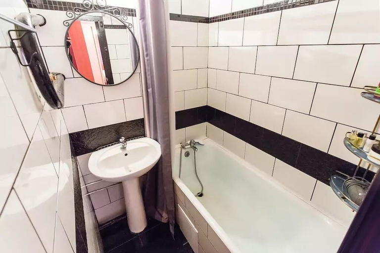 Bathroom 2, Apartment on Bolshaya Polyanka 28, Central