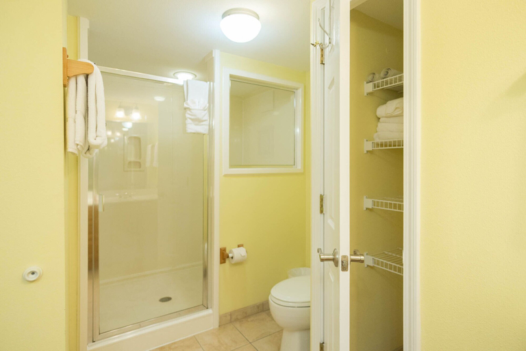 Bathroom 4, Getaways at Soundside Holiday Beach, Escambia