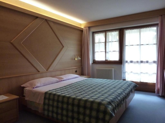 Bedroom 5, Appartamenti Majon Sotroi, Trento
