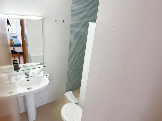 Bathroom 3, Hotel Selva Arenal, Baleares