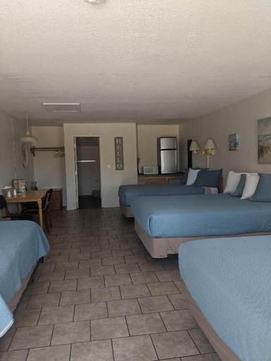 Bedroom 3, Little Daisy Motel, Yavapai