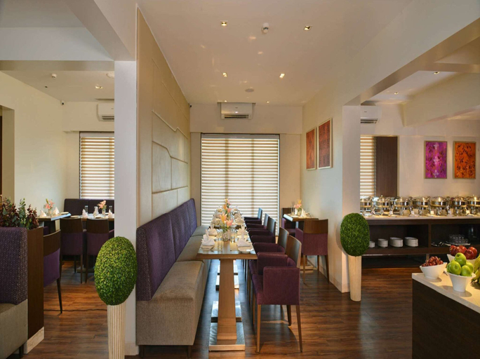 Food & Drinks 5, Residency Sarovar Portico Mumbai, Mumbai Suburban